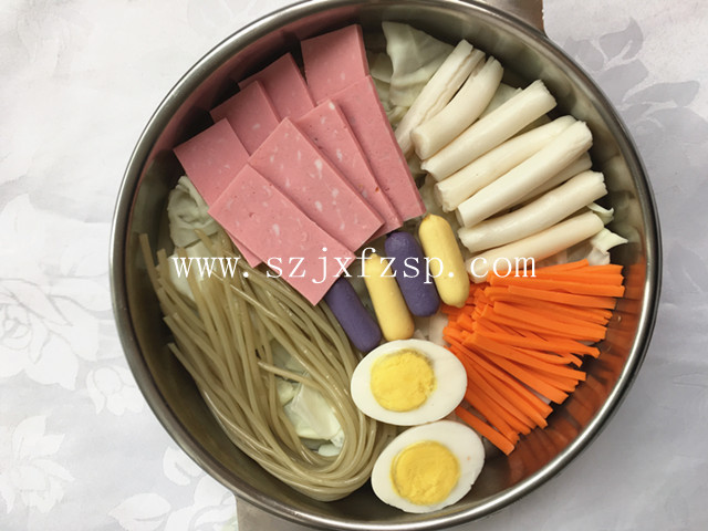 <b>假菜 部隊芝心年糕火煱</b>