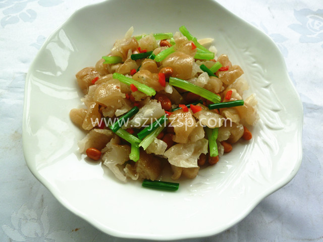 <b>仿真菜 白灼猪脚</b>