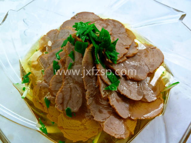 <b>假菜 泉水煮牛肉</b>