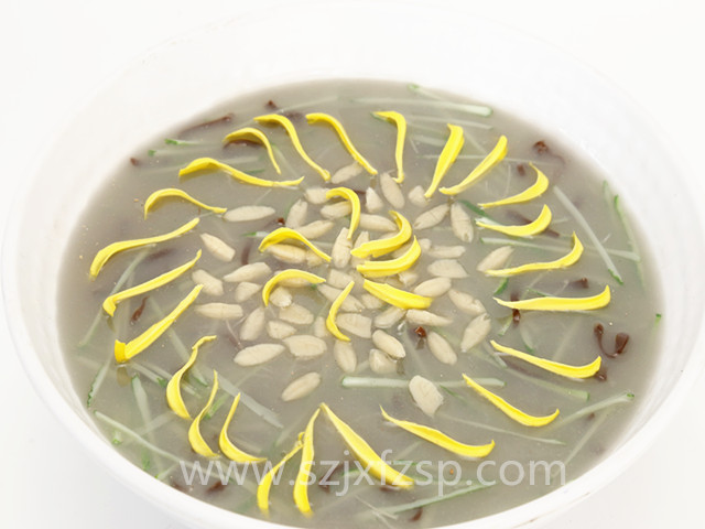 食物仿真 菊花鱼头羹模型