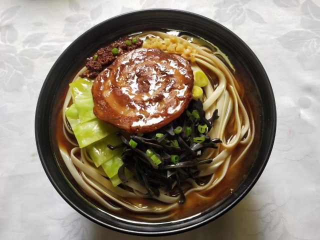 仿真食物日式叉烧面模型